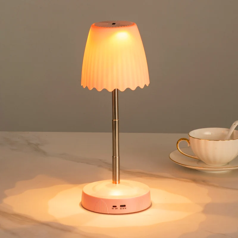 Stylische RGB LED Schreibtischlampe