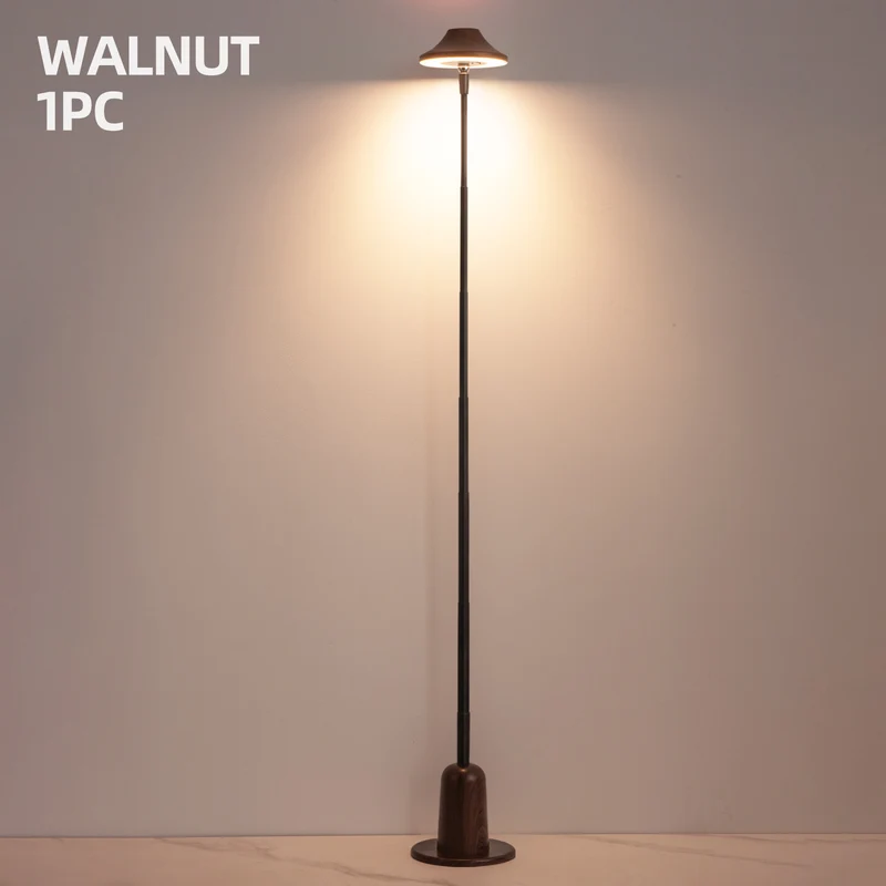 Elegante verstellbare Stehlampe