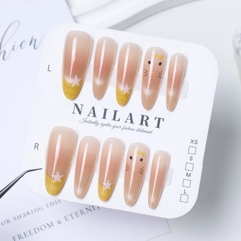 Dekorativer Stiletto Press-On Nagelset