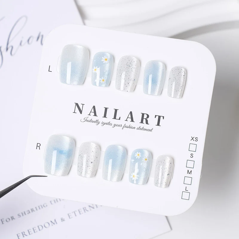 Dekorativer Stiletto Press-On Nagelset