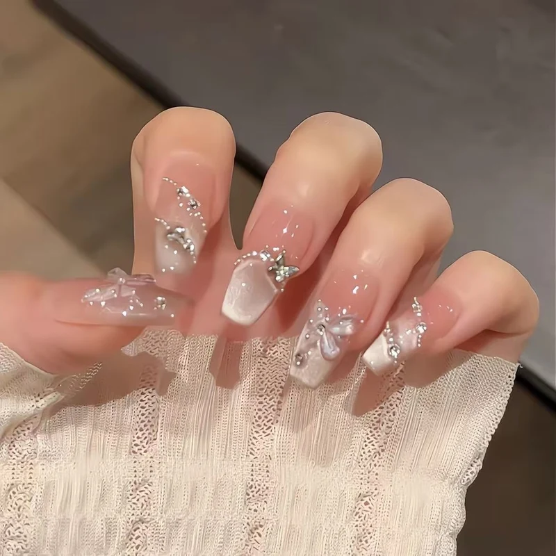 Dekorative Nagelverstärkungen