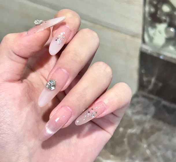 Dekorativer Nagelkunst-Kit