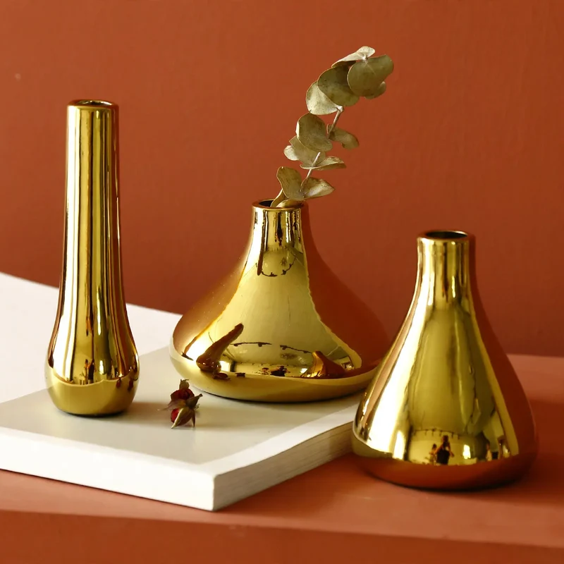 Keramik-Blumenvase mit Goldfinish, geometrisch