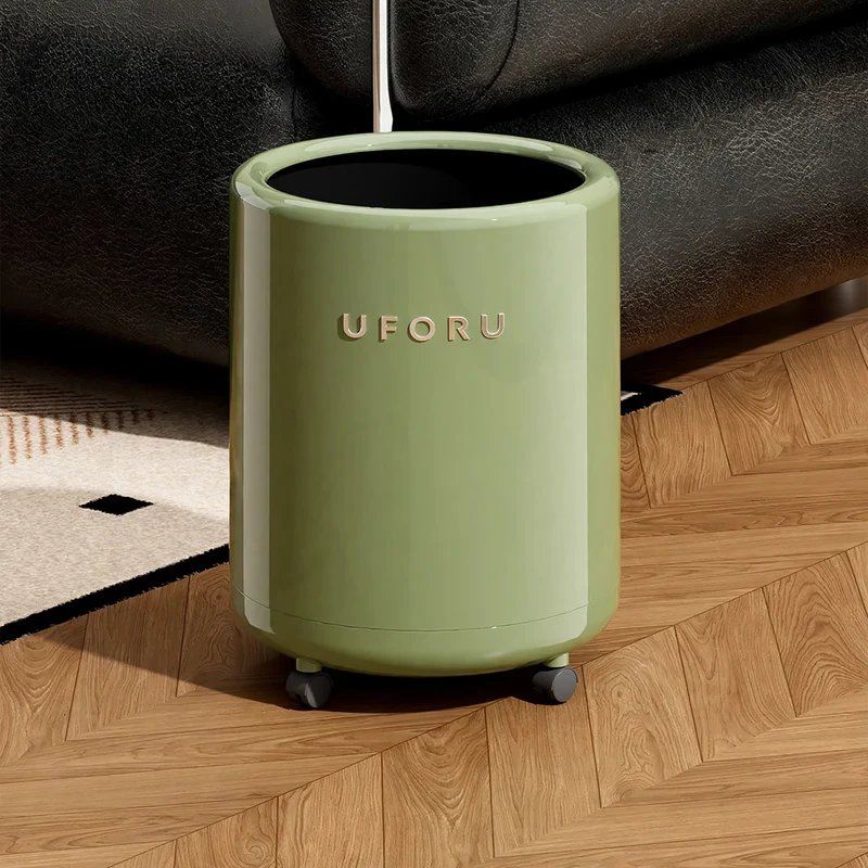 Großer Mülleimer mit Rollen und Pünktchen-Design