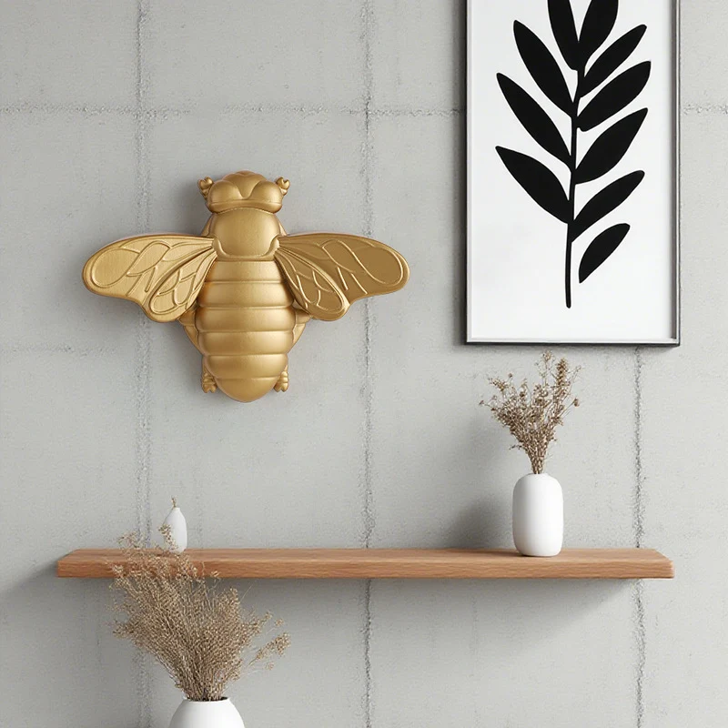 Goldene Biene – Wanddekoration