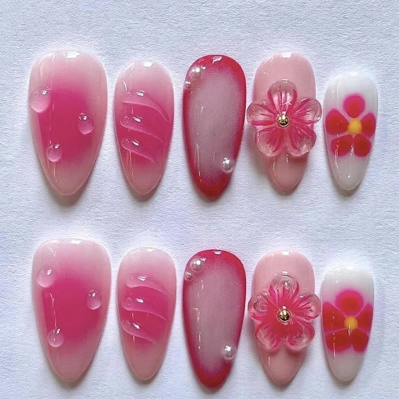 Blumenverzierte Press-On Nagelset