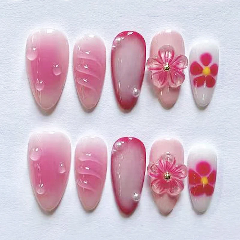 Blumenverzierte Press-On Nagelset