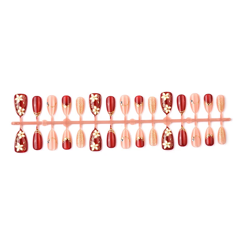 Elegantes florales dekoratives Presse-on-Nagelkunstset