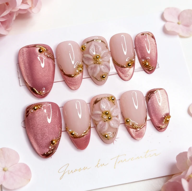 Florale Eleganz Press-On Nagelkunst Set