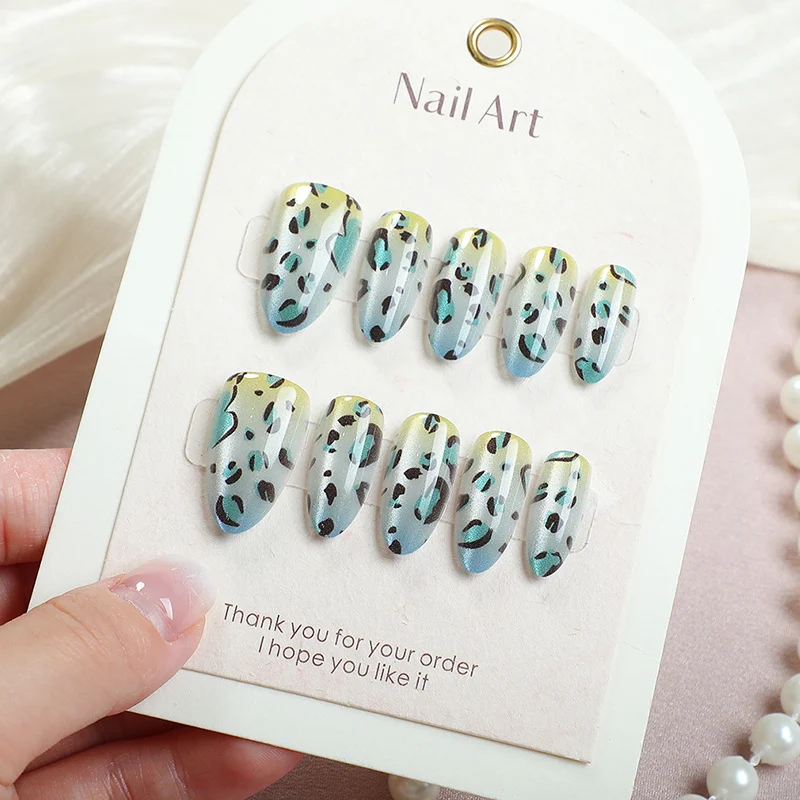 Elegante Künstlerische Press-On Nagelset