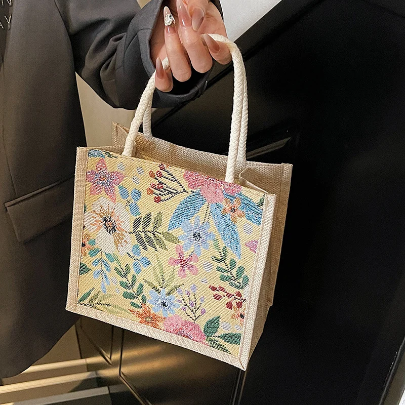 Blumenverzierte Mini-Tote-Bag
