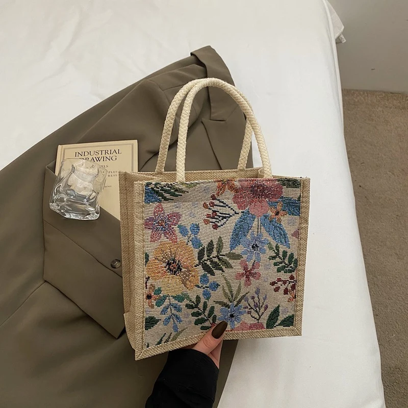 Blumenverzierte Mini-Tote-Bag
