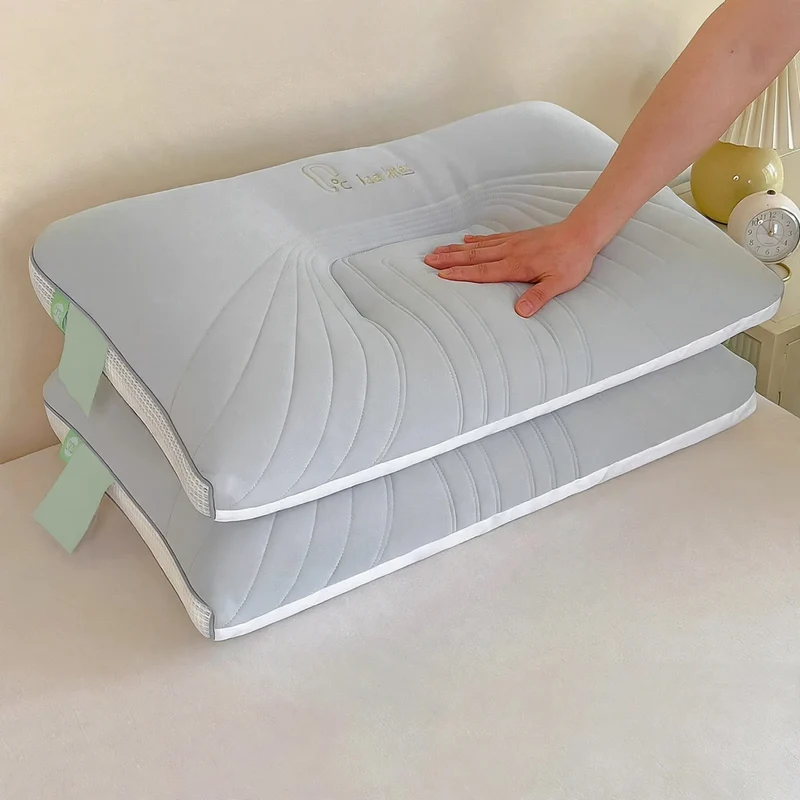 Kühlkissen mit Eiskseide-Bezug, ergonomisch