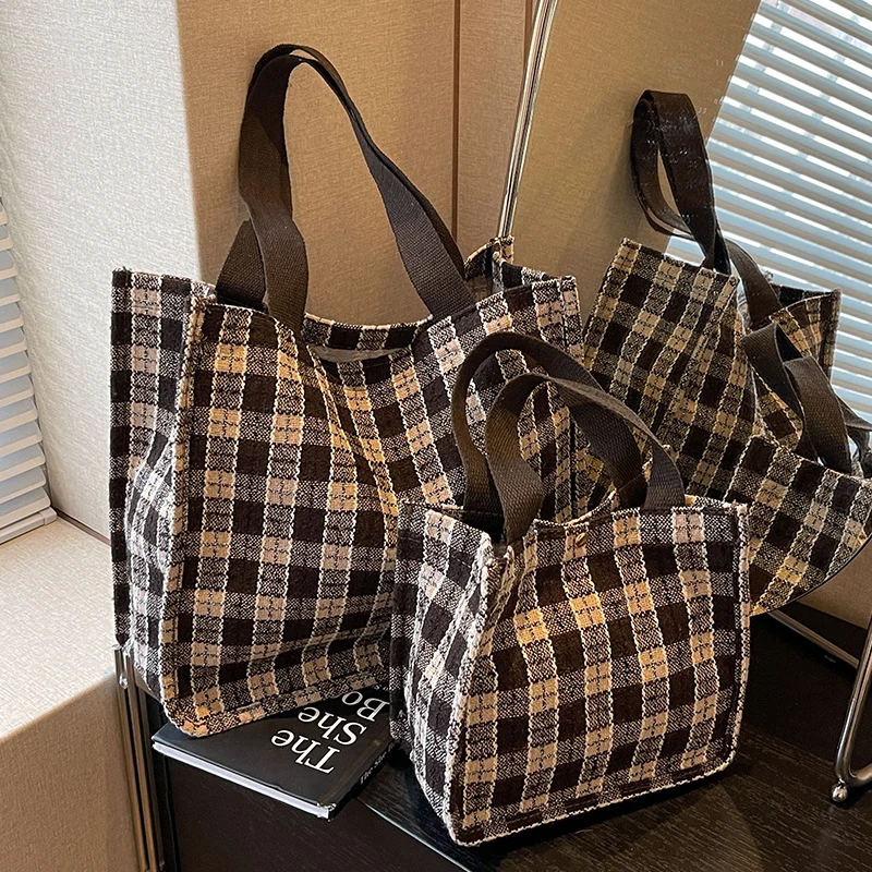Modischer Karoschultertasche