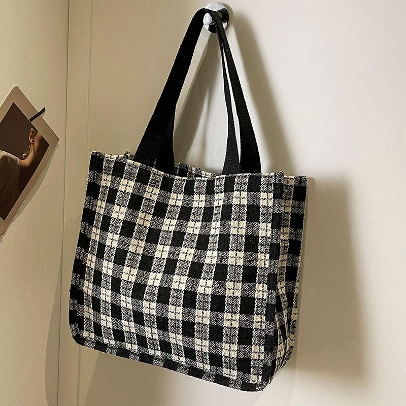 Modischer Karoschultertasche