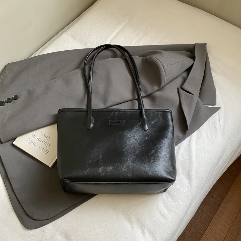 Elegante Strukturierte Tragetasche