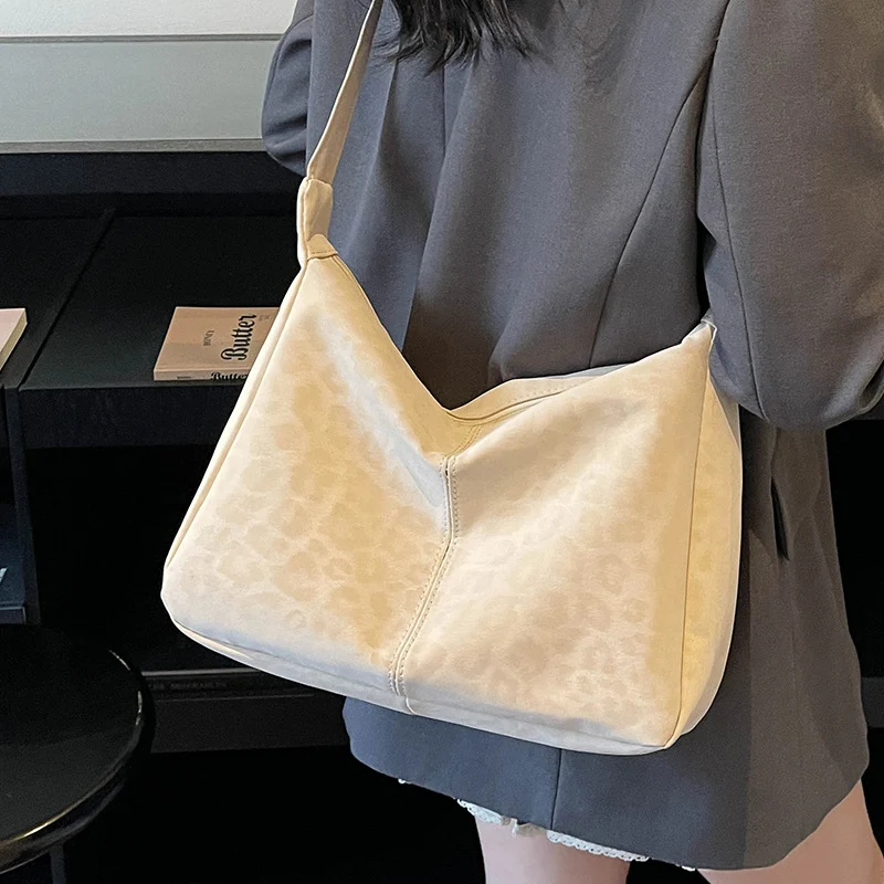 Modischer Hobo Bag