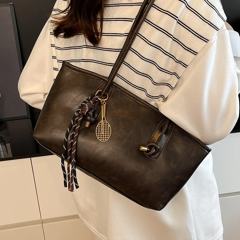 Elegante strukturierte Handtasche