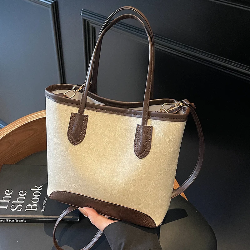 Minimalistische Strukturierte Handtasche