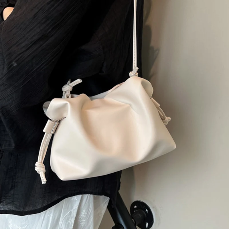 Minimalistische Knotted Handtasche