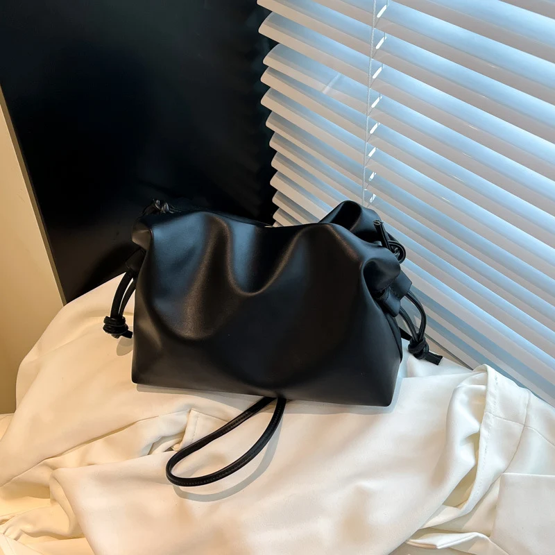 Minimalistische Knotted Handtasche