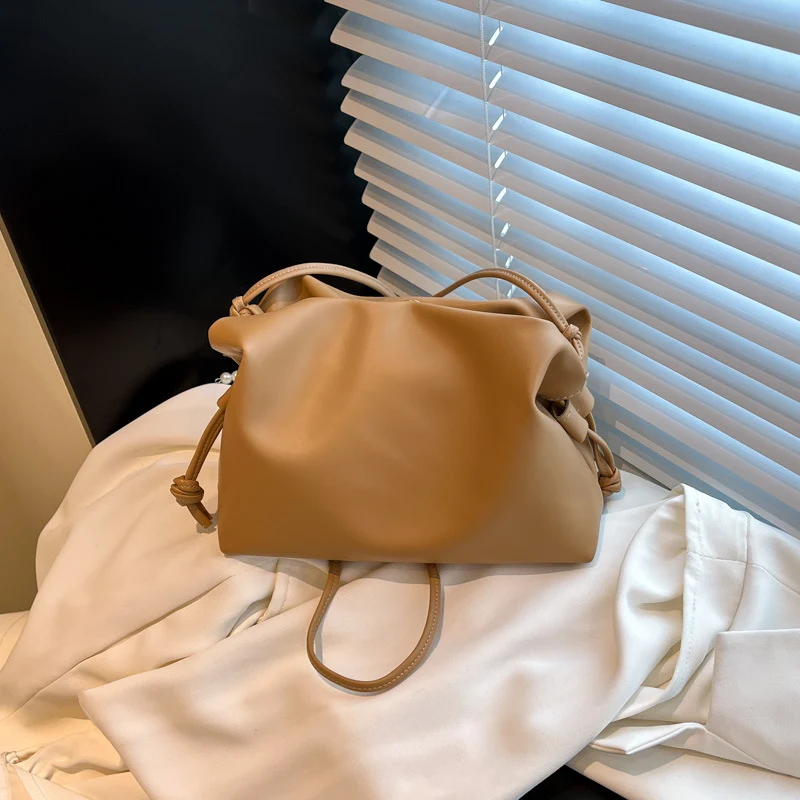 Minimalistische Knotted Handtasche