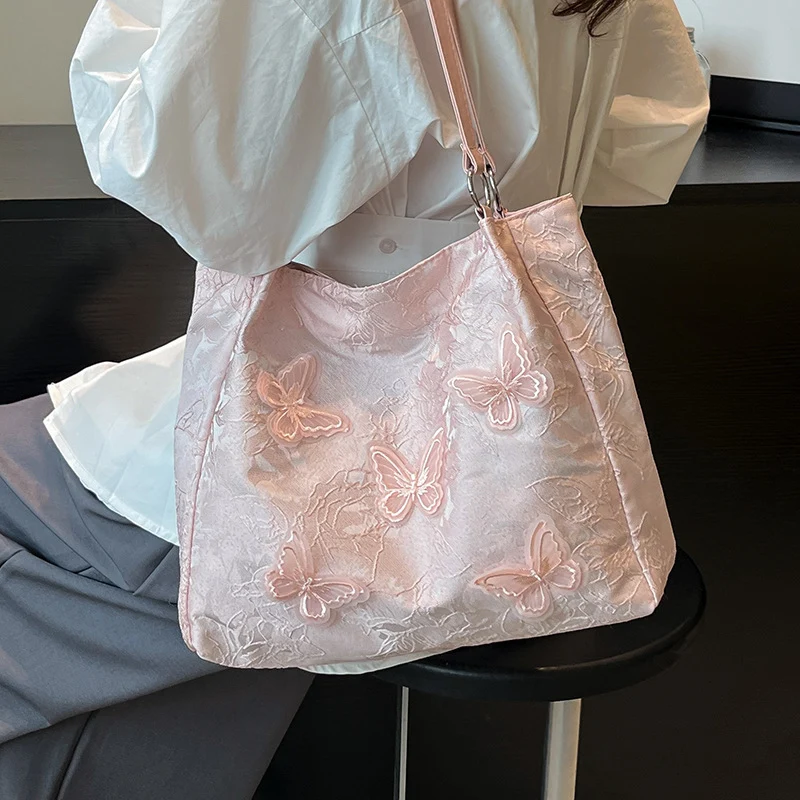 Elegante Bestickte Handtasche