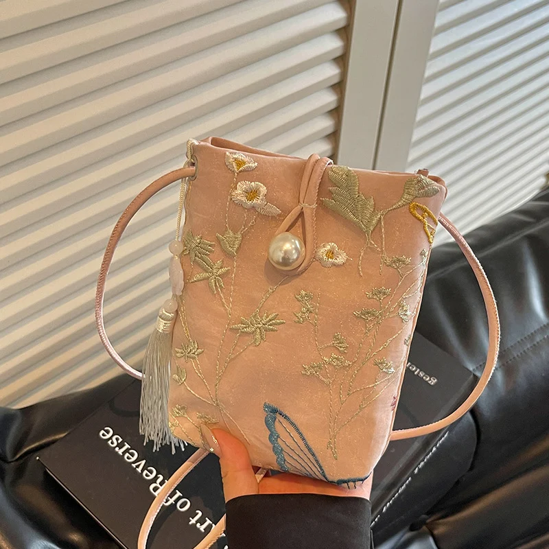 Elegante Bestickte Abendtasche