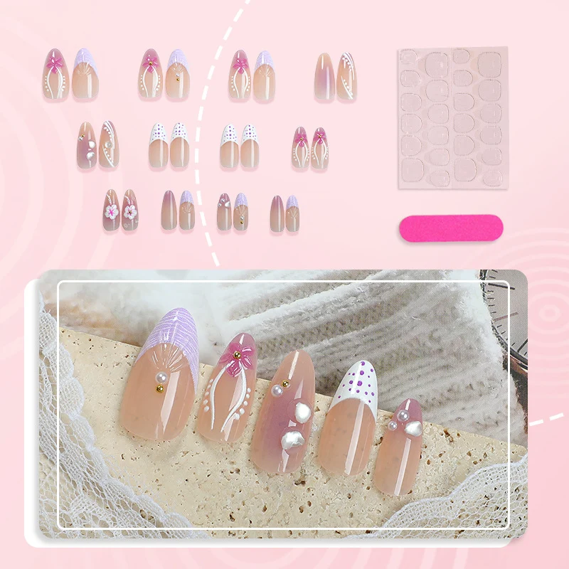 Elegantes floral-verziertes Press-On-Nagel-Set