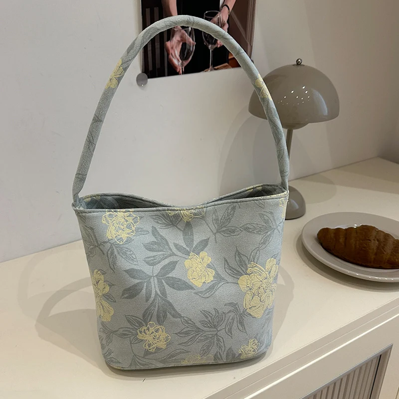 Bestickte florale Schultertasche