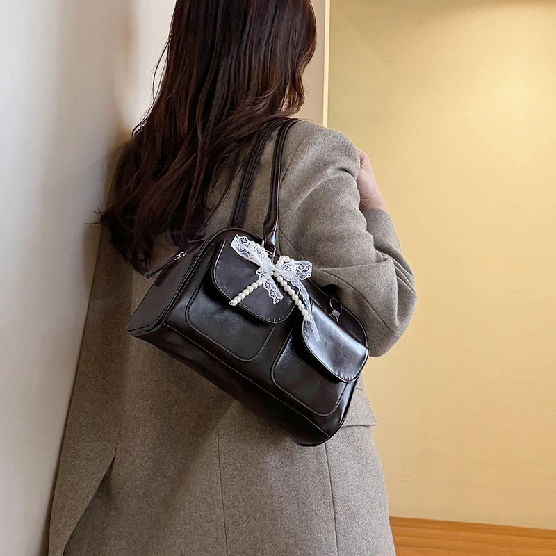 Elegant Verzierten Handgefertigten Schultertasche