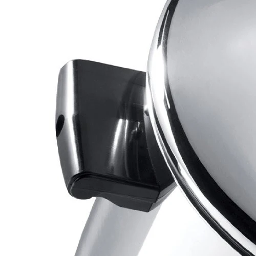 Straining Stockpot
