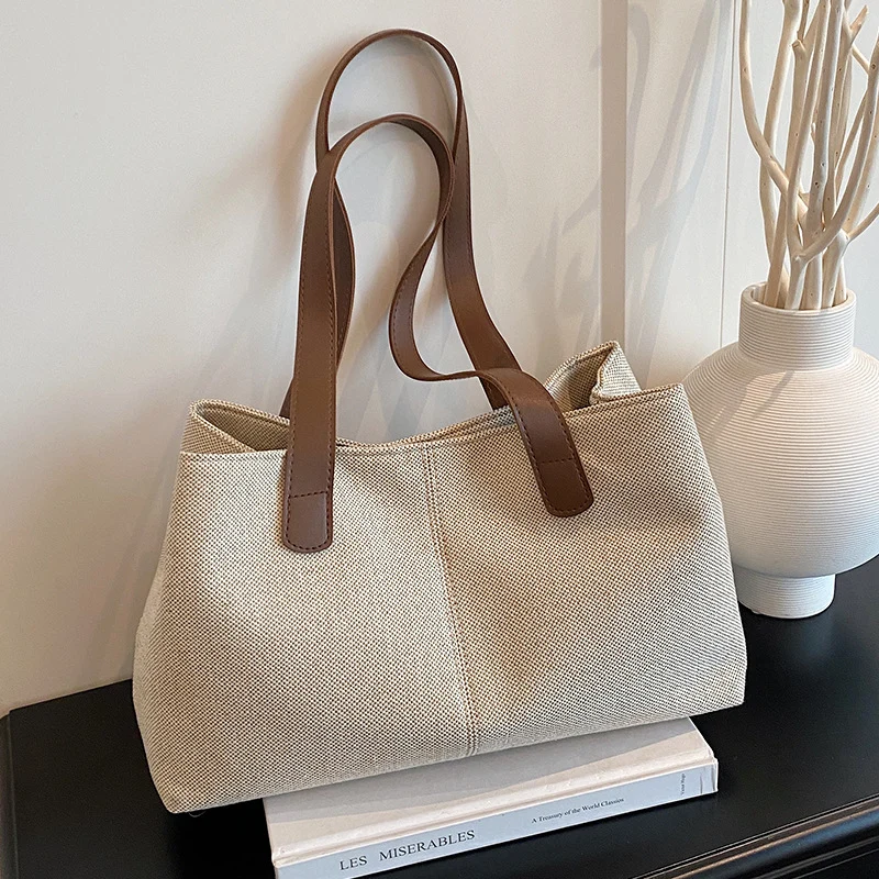 Elegante strukturierte Canvas-Handtasche