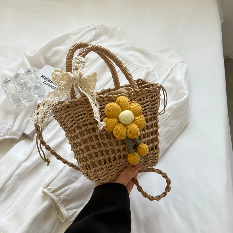 Handgefertigte gehäkelte Schultertasche