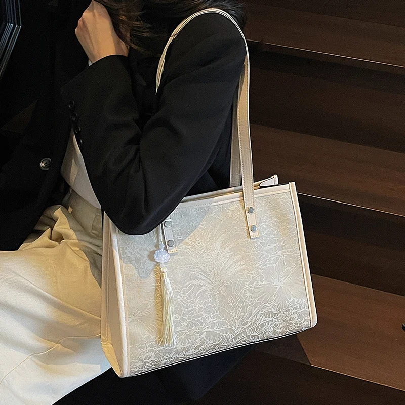 Elegante strukturierte Tragetasche