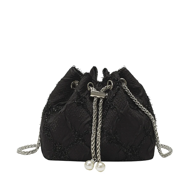 Elegante Satin-Handtasche mit Kordelzug