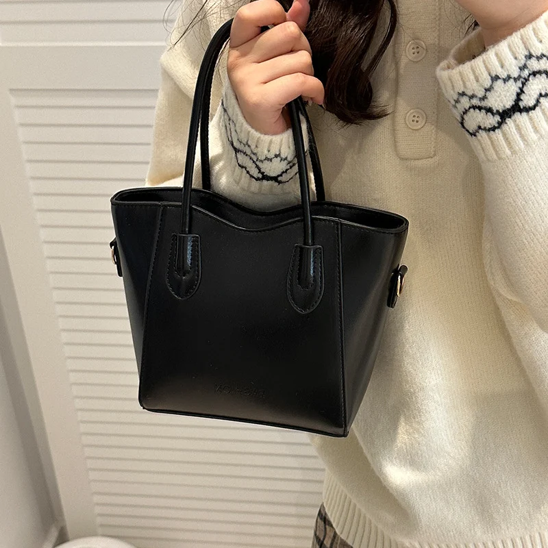 Luxuriöse strukturierte Handtasche