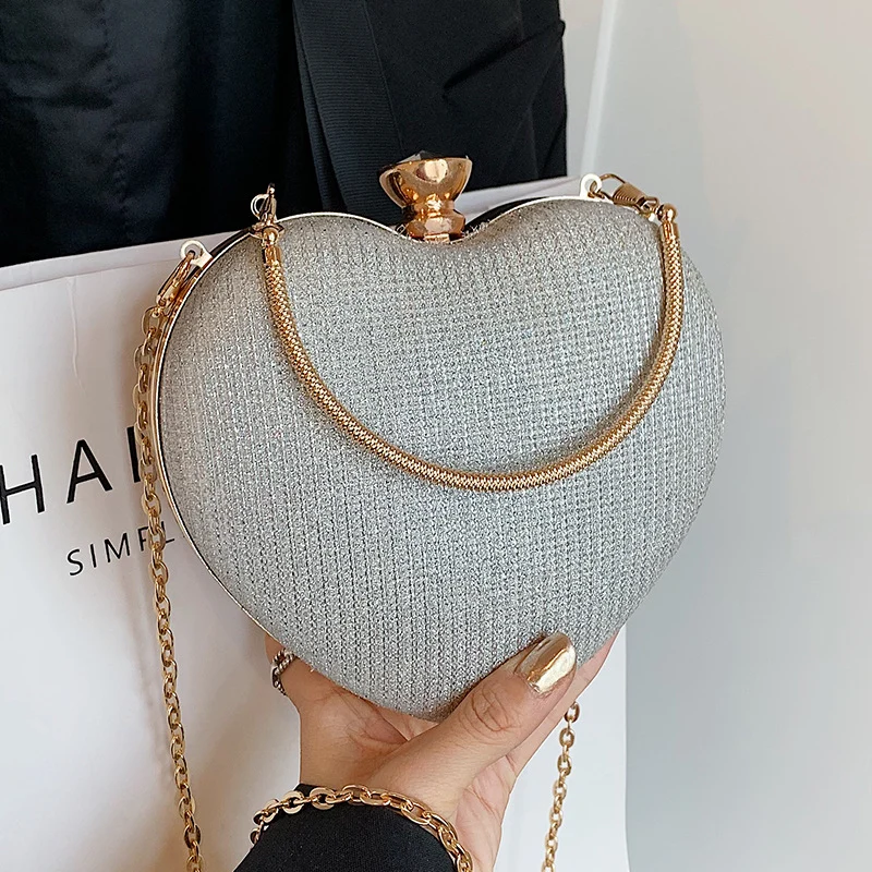 Glamouröse herzförmige Abend-Clutch
