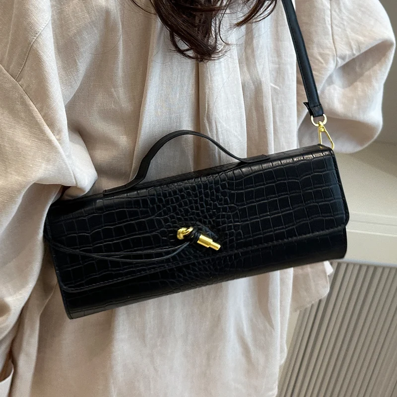 Elegante Handtasche mit Krokodiltextur