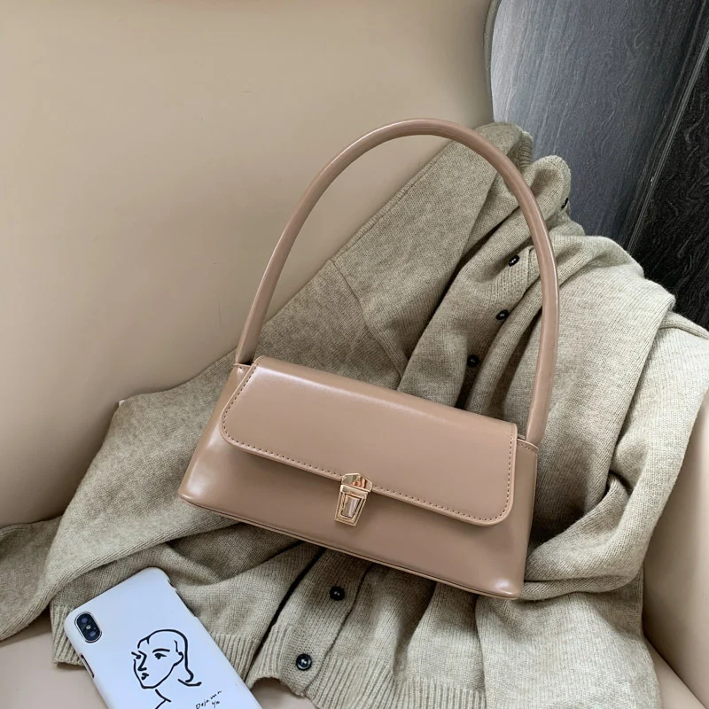 Strukturierte Handtasche