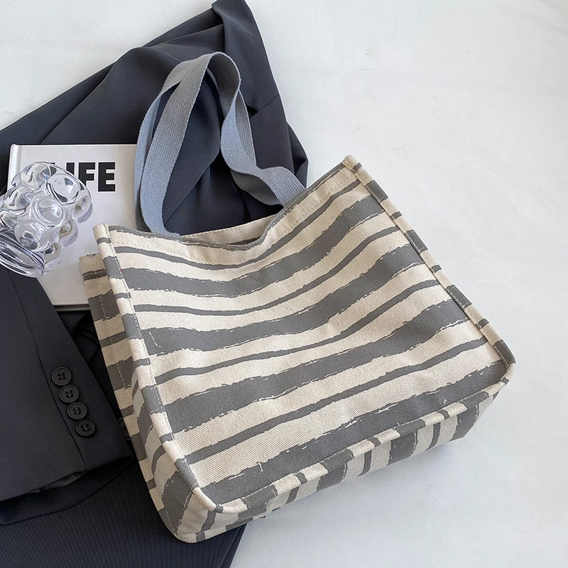 Gestreifter Canvas-Shopper