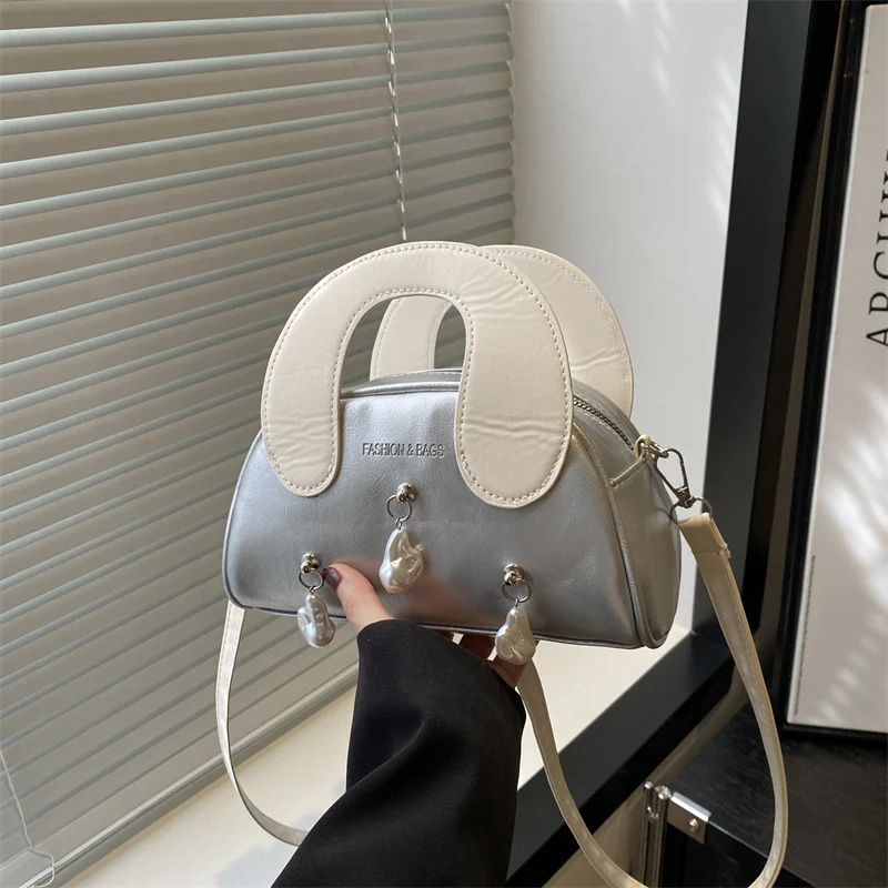 Elegante Perlenverzierte Handtasche