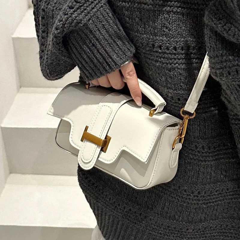 Kompakte stilvolle Handtasche 1790616953
