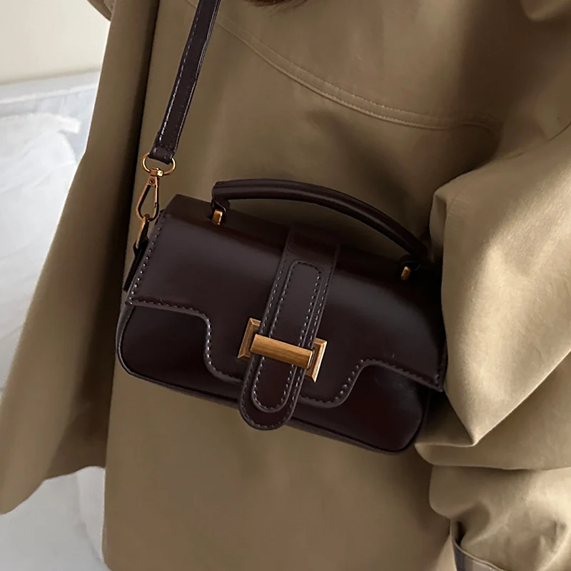 Kompakte stilvolle Handtasche 1790616953