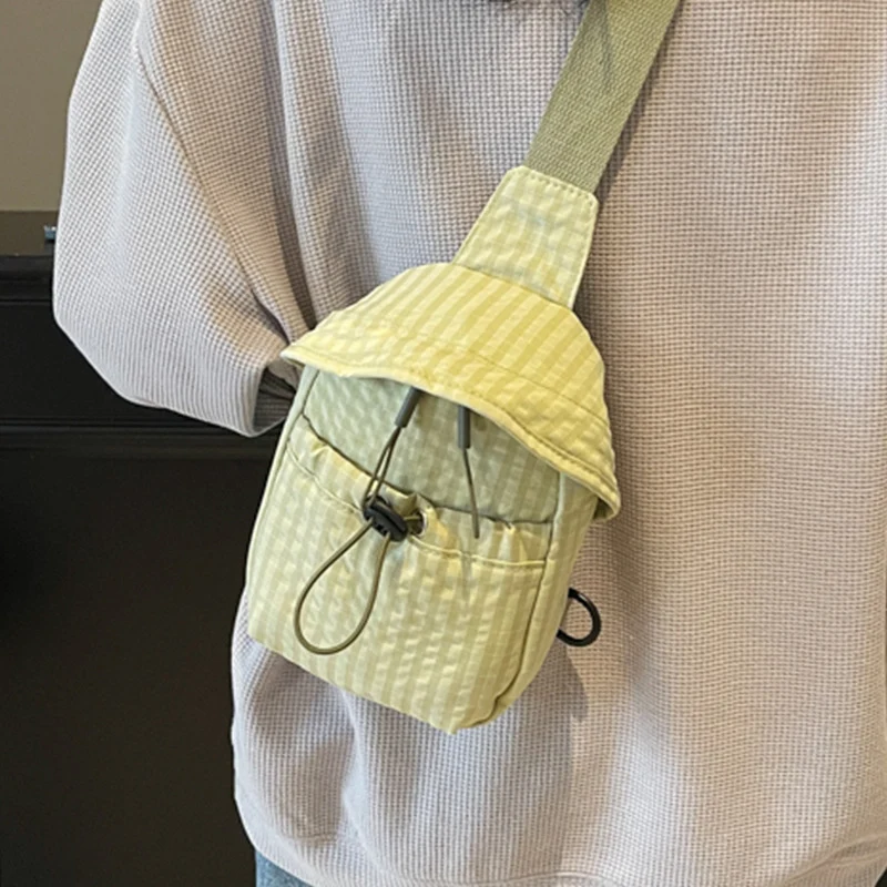 Kompakte verstellbare Crossbody-Rucksack