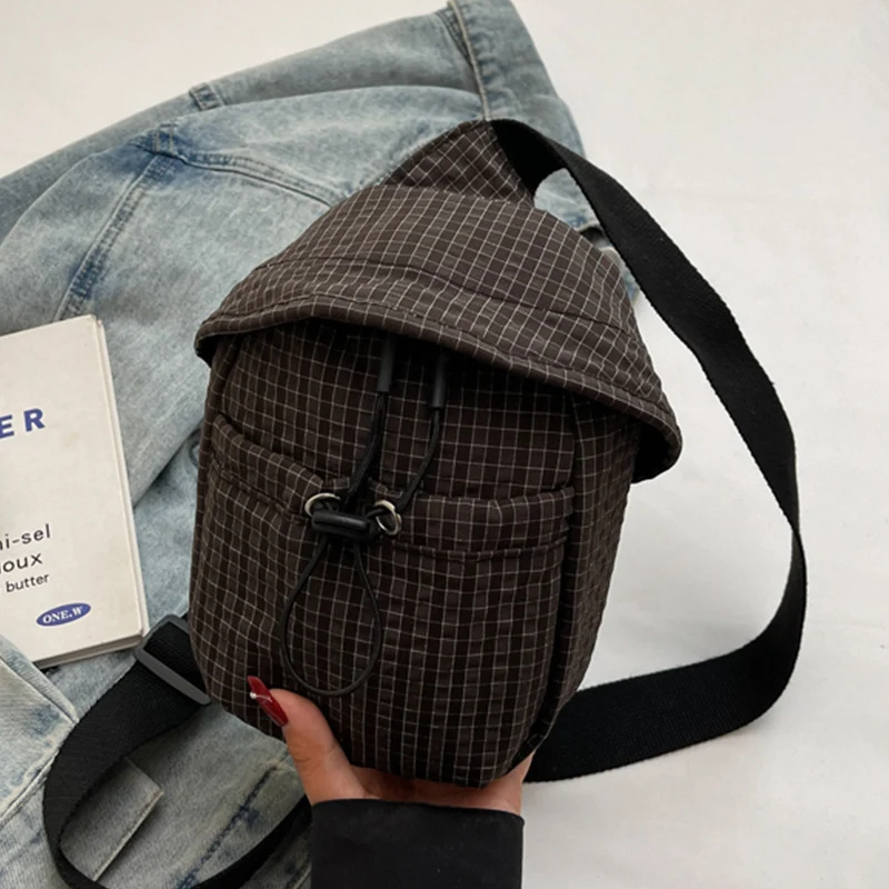 Kompakte verstellbare Crossbody-Rucksack