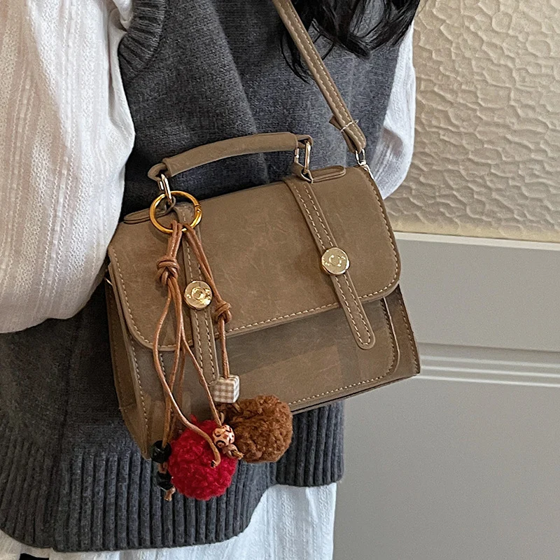 Klassische strukturierte Handtasche