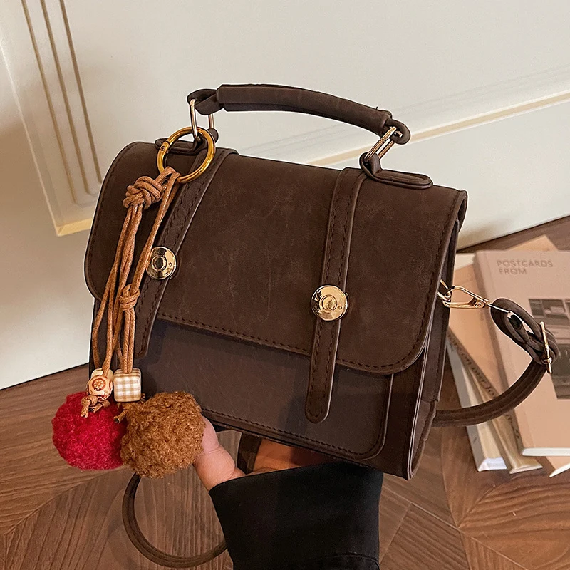 Klassische strukturierte Handtasche