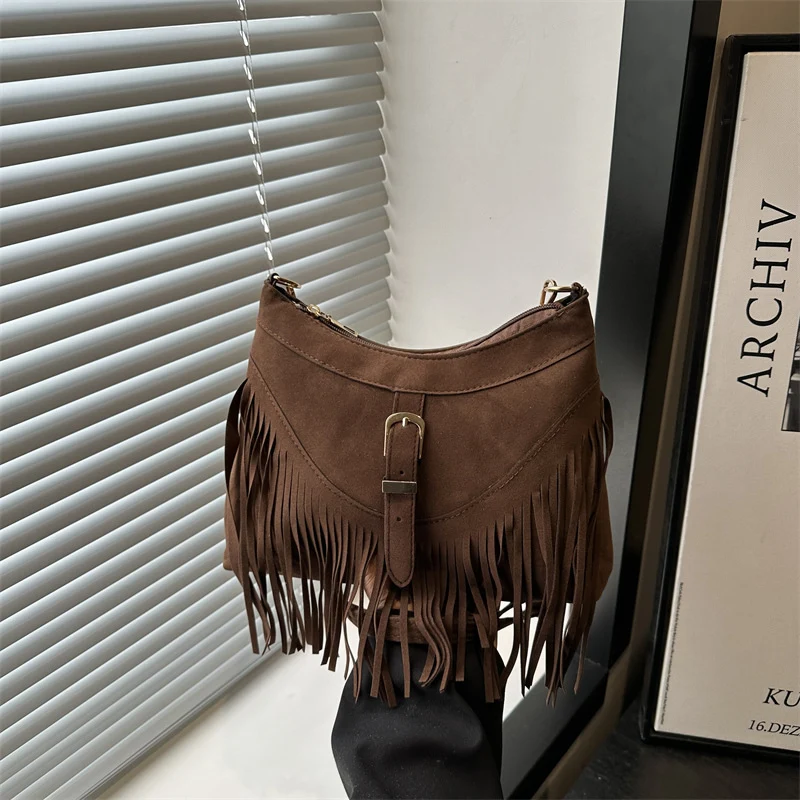 Fransierte Wildleder-Handtasche