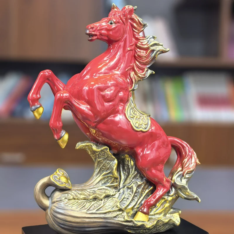 Keramik-Pferdefigur, chinesischer Stil